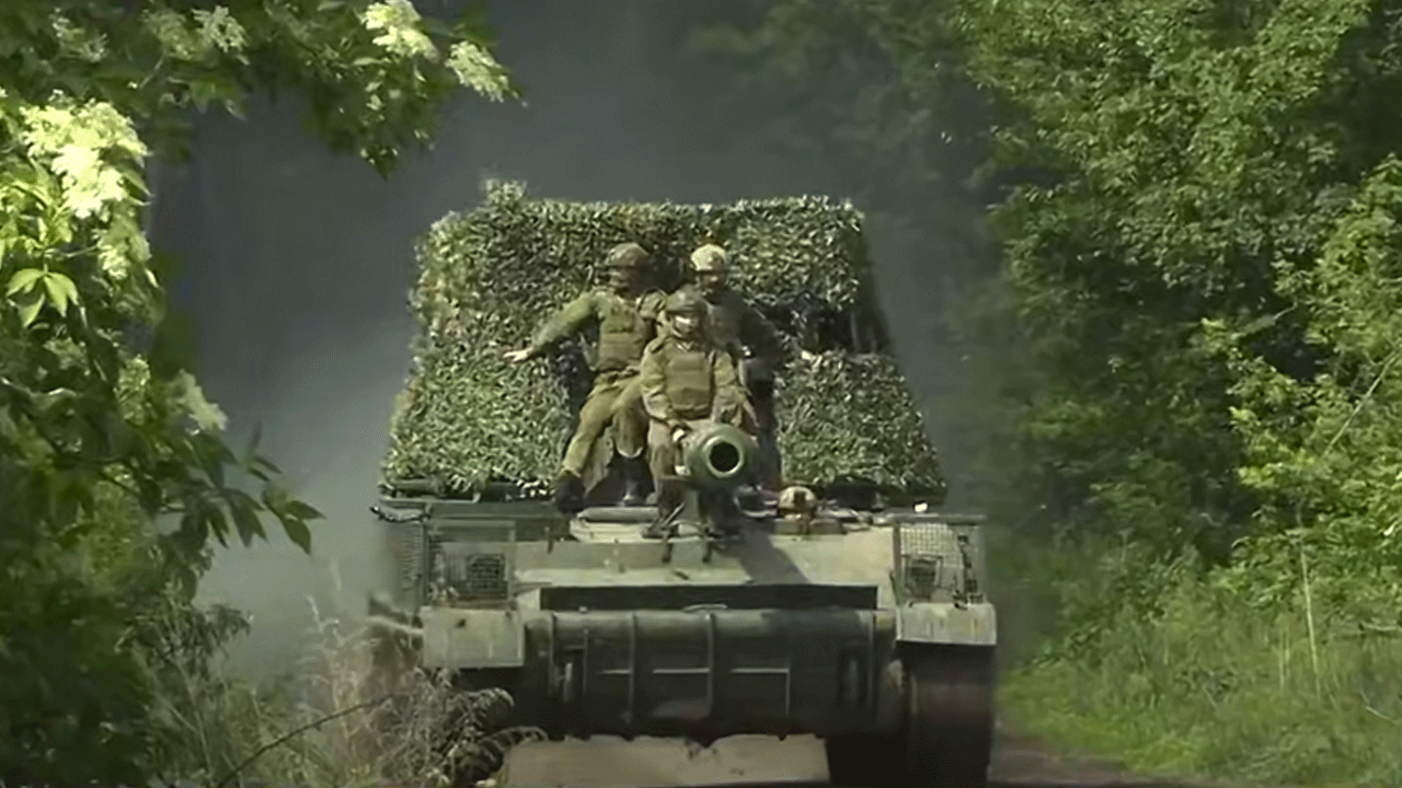 Neler oluyor? Rus askerleri hızla ilerliyor