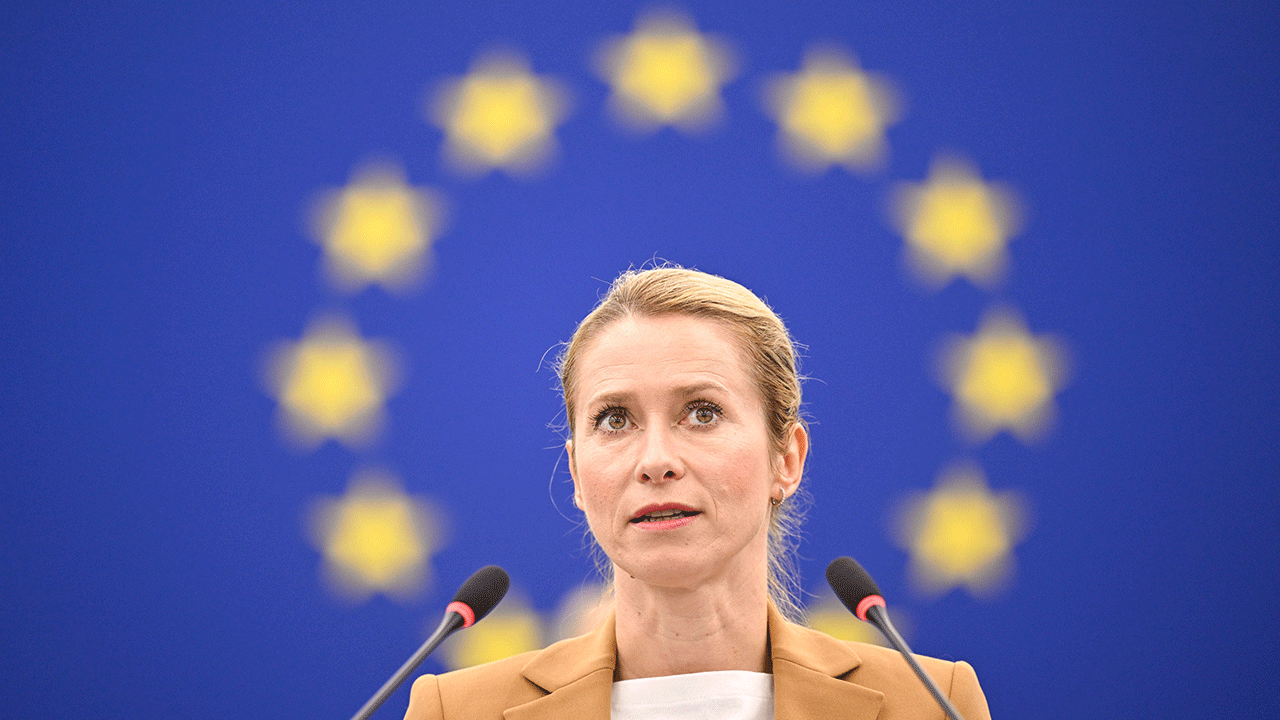 Putin'e gözdağı verdi