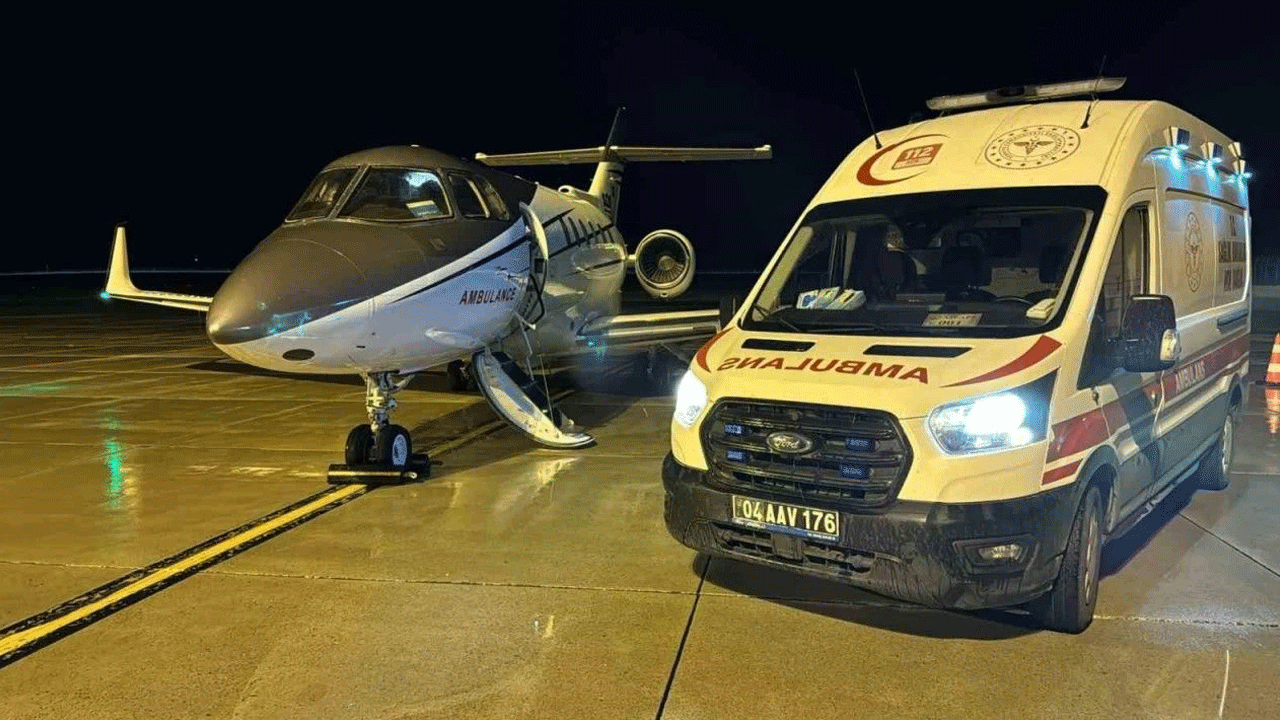Nereden nereye! Ambulans uçak Bitlis'ten Ankara'ya uçtu