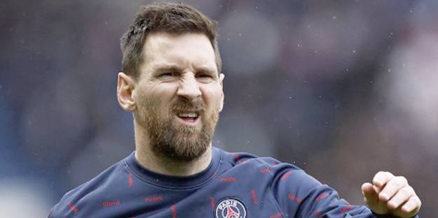 Nereden nereye... Messi ıslıklandı!