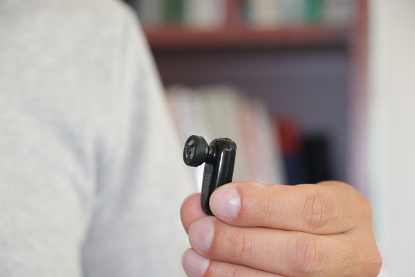 Neredeyse herkes kullanıyor! Kablosuz kulaklıklar kansere sebep olur mu?