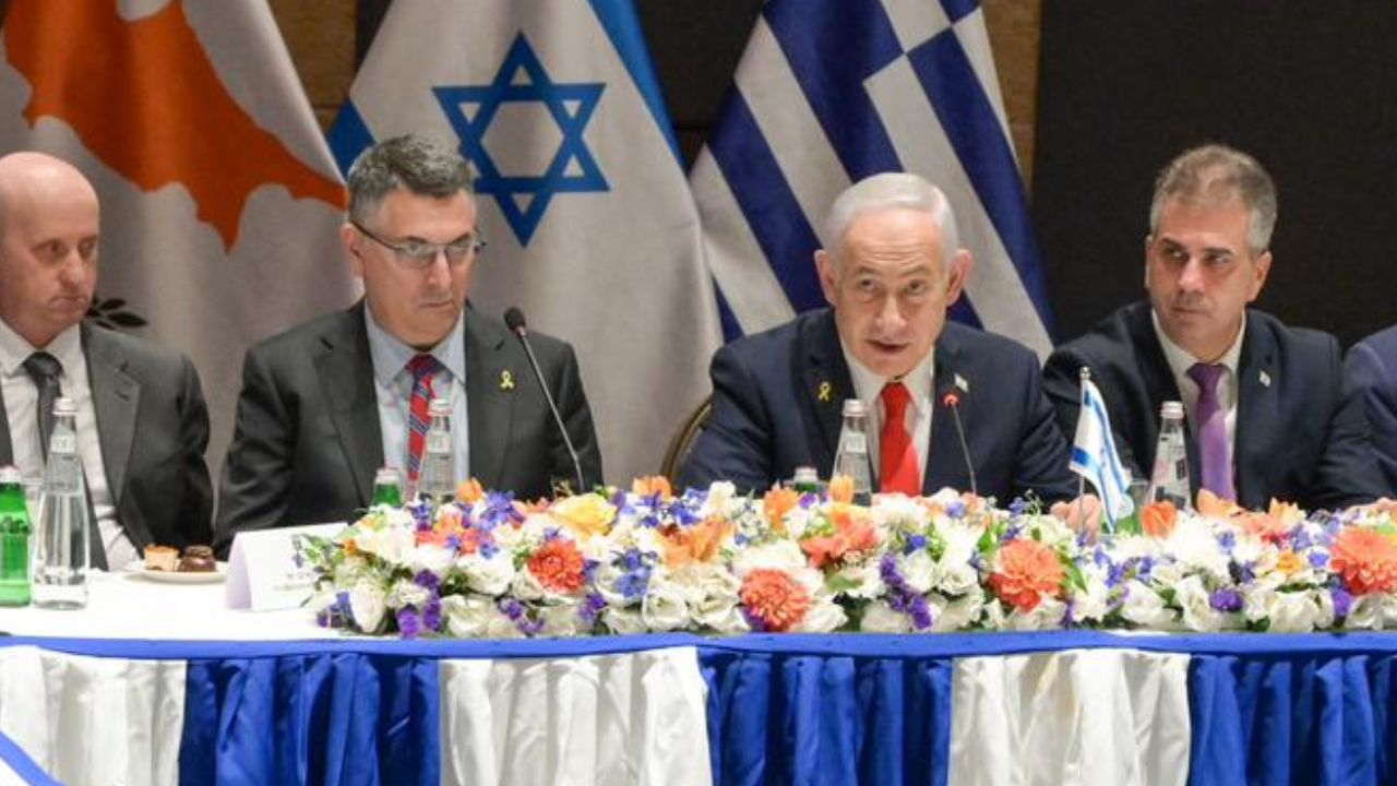 Netanyahu alçağından 'Kemalist kalın, Osmanlı'ya özenmeyin' tehdidi!