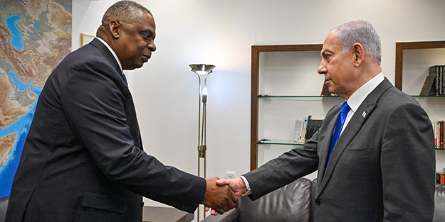 Netanyahu ile ABD Savunma Bakanı arasında kritik görüşme! O detay dikkatlerden kaçmadı