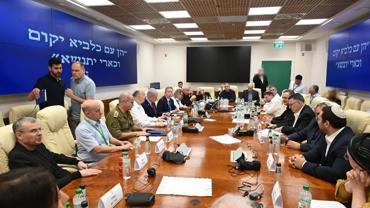 Netanyahu, kabinesini sığınakta toplayacak Soykırımcı katiller deliklerine saklandı