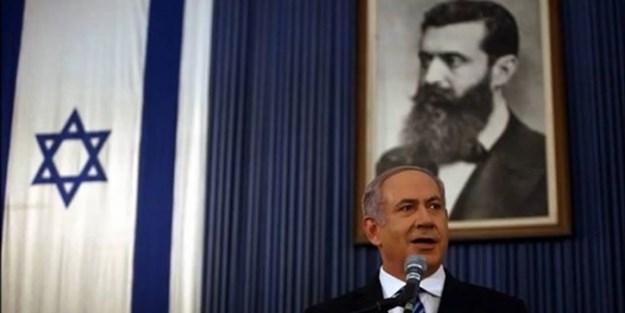  Netanyahu’nun arkasındaki resme dikkat!