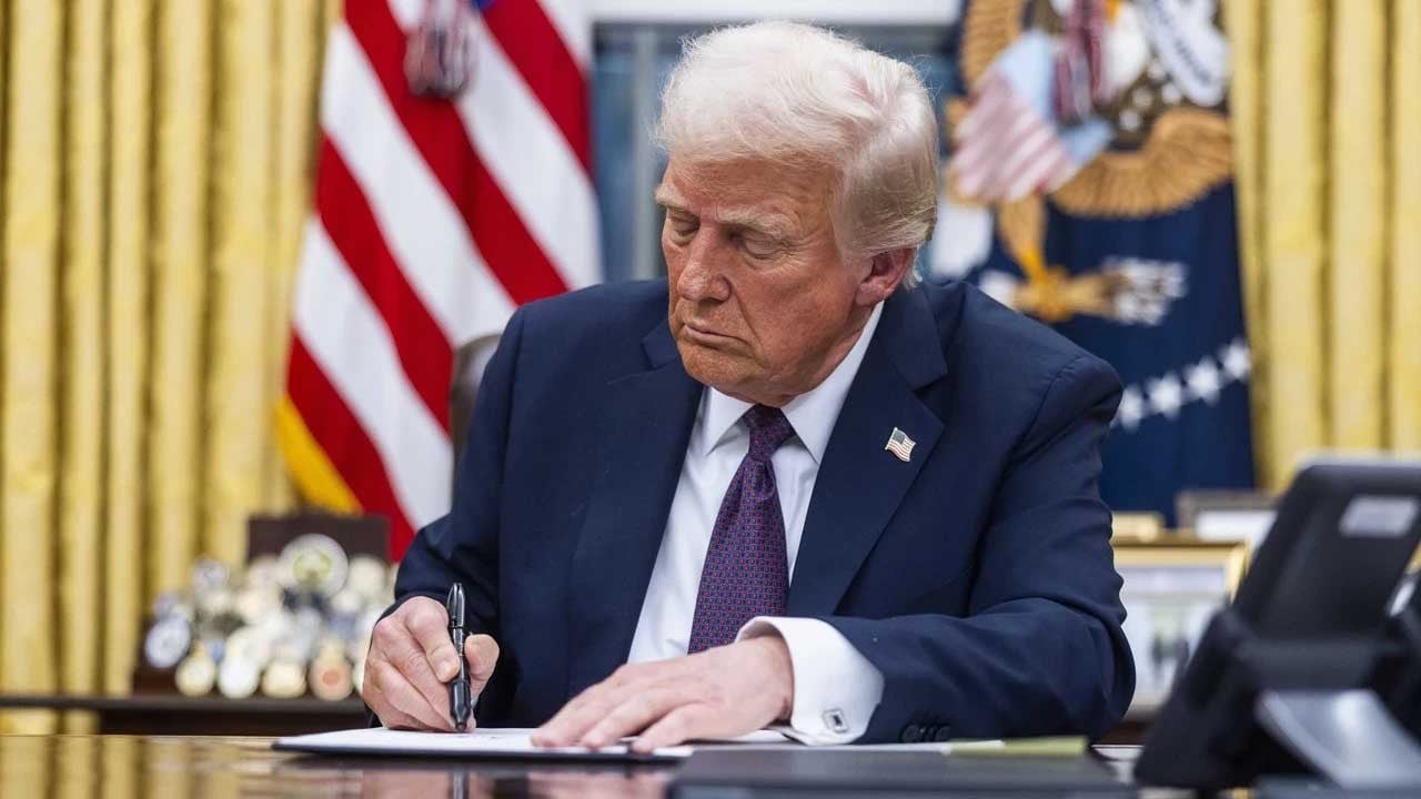 Netflix ve Paramount'un Warner Bros kavgası! Trump araya girdi