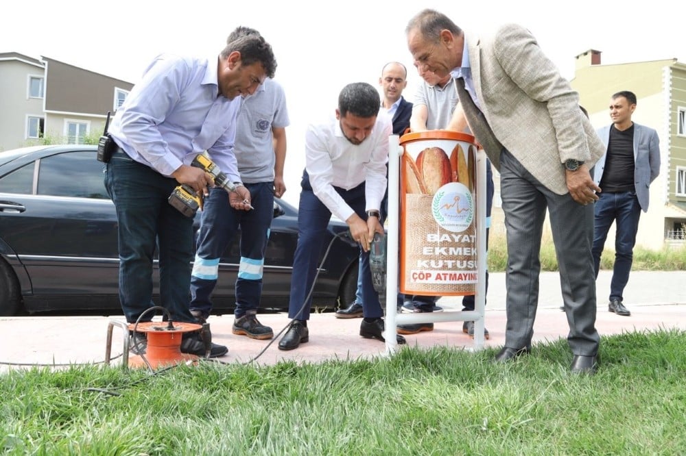 Nevşehir Belediyesi, bayat ekmek kutusu projesini hayata geçirdi 