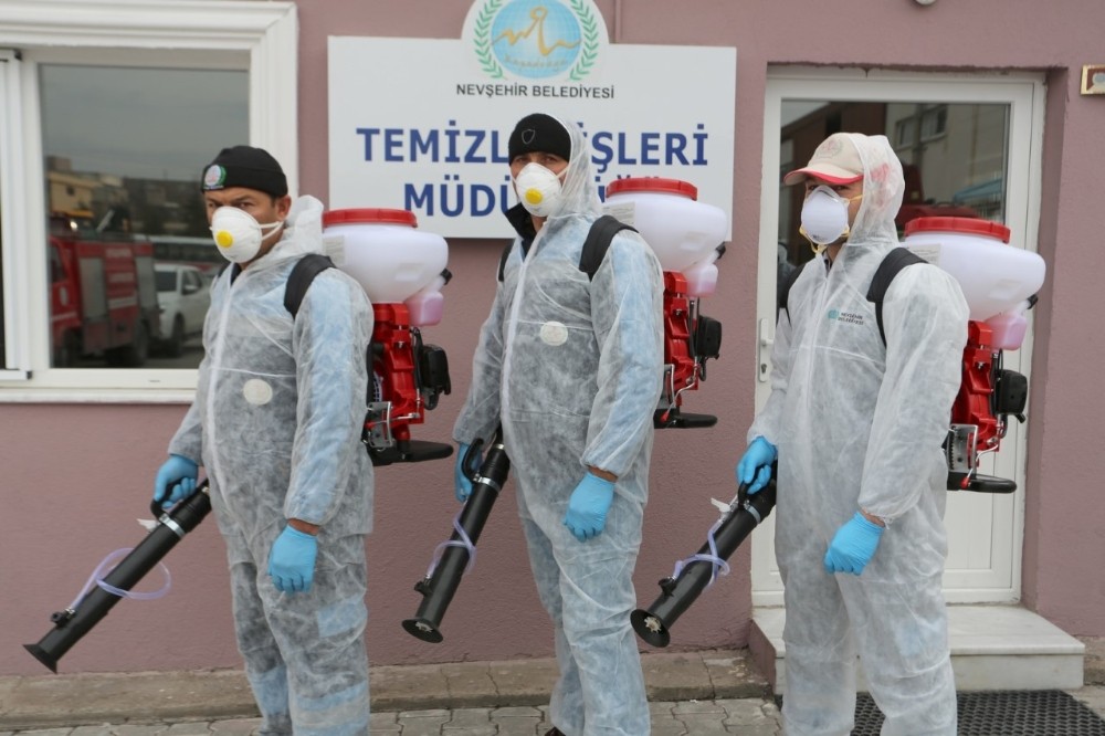 Nevşehir Belediyesi dezenfekte timi işbaşında 