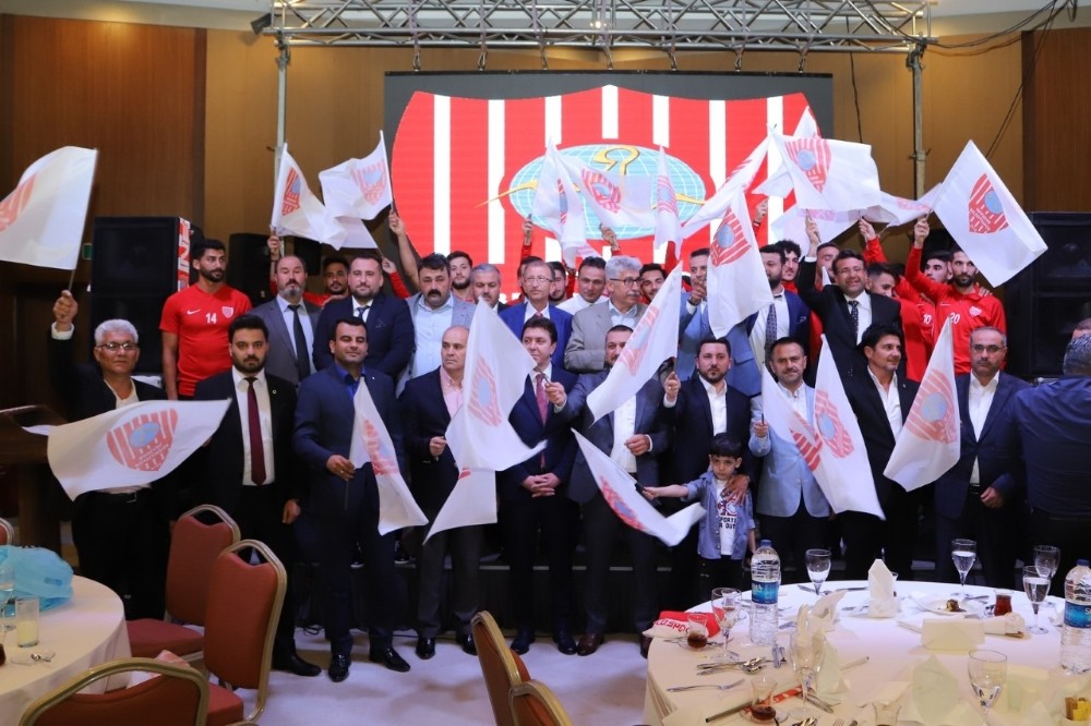 Nevşehir Belediyespor için birlik ve beraberlik gecesi düzenlendi 