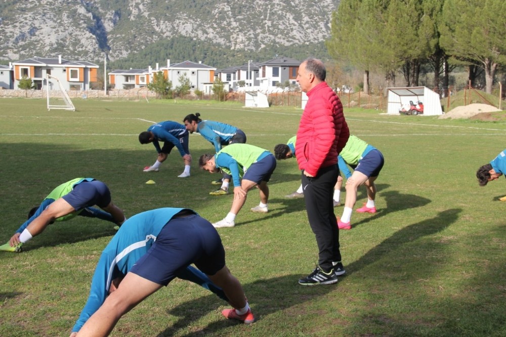 Nevşehir Belediyespor Teknik Direktör Taner Öcal’dan play-off ve play-out önerisi 