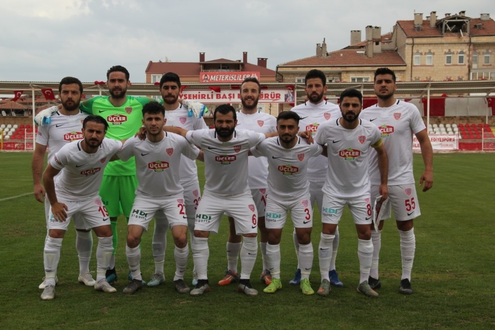 Nevşehir Belediyespor’da futbolculara izin verildi 