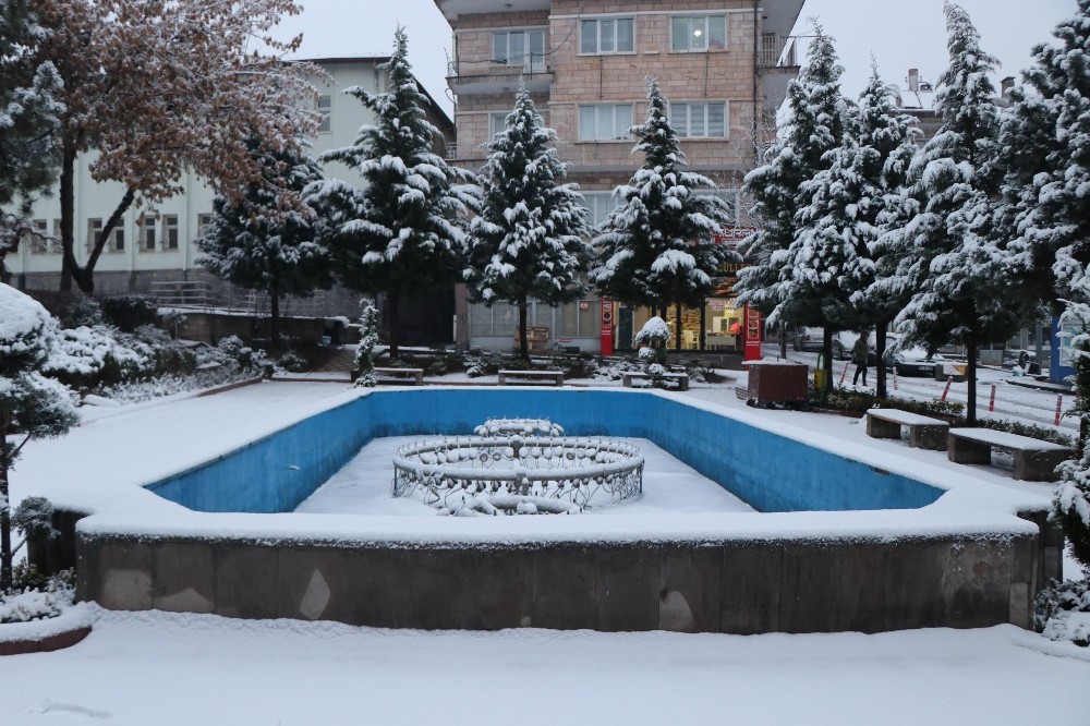 Nevşehir beyaza büründü 