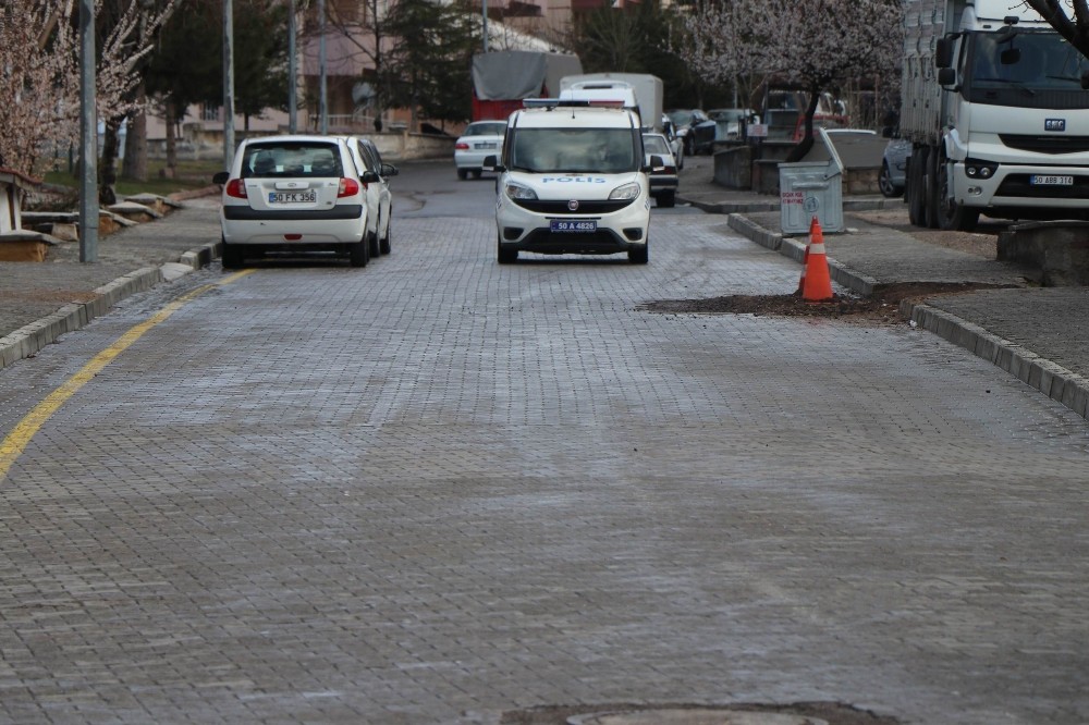 Nevşehir polisinden, vatandaşlara ’Zaruri olmadıkça dışarı çıkmayın’ uyarısı 
