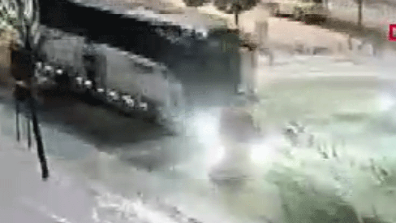 Nevşehir'de feci kaza! Yolcu otobüsü ile otomobil çarpıştı