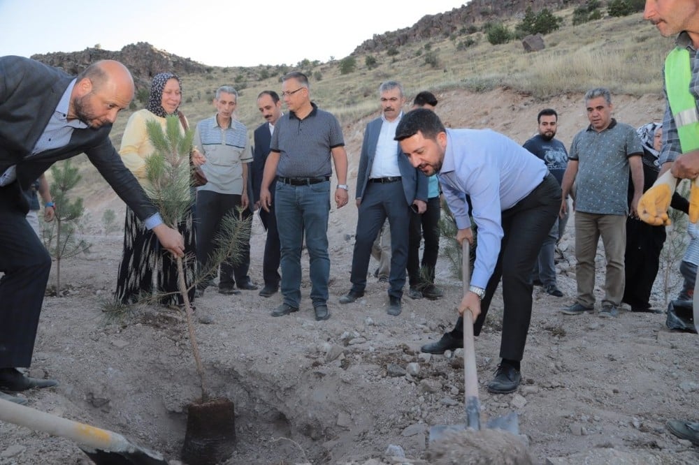 Nevşehir’de her yeni doğan ve ölen kişi için fidan dikilecek 