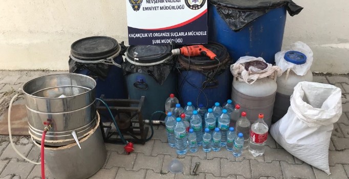 Nevşehir’de kaçak içki operasyonu: 3 kişi gözaltına alındı