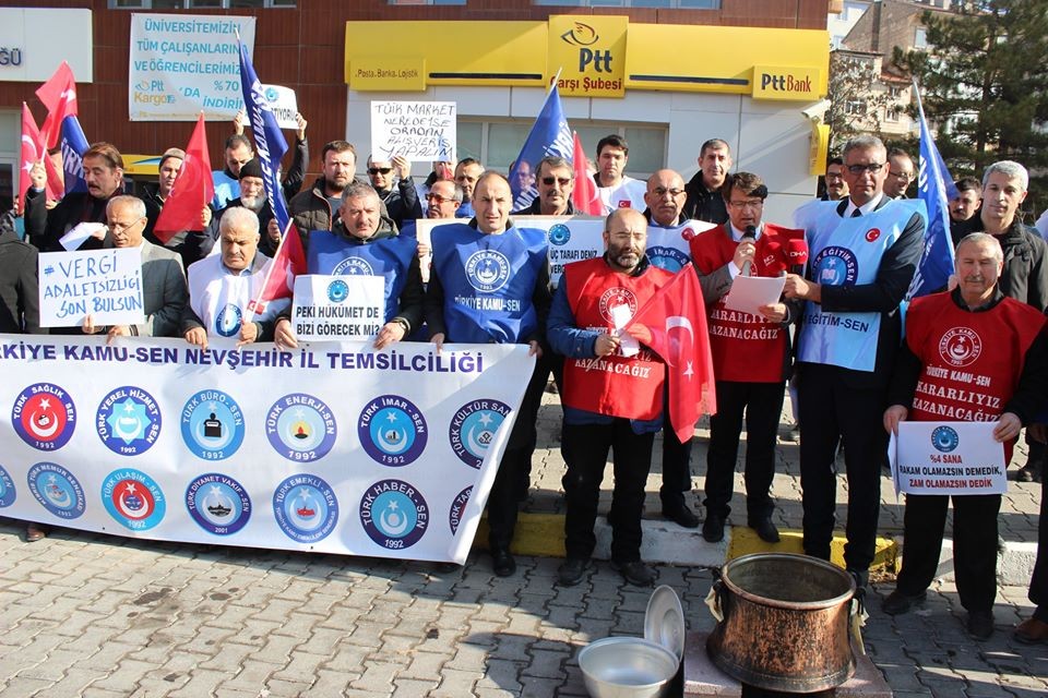 Nevşehir’de Kamu-Sen üyeleri bordrolarını yaktı 