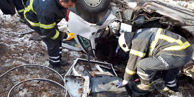 Nevşehir'de korkunç kaza! Arabalar parçalandı: 2 ölü