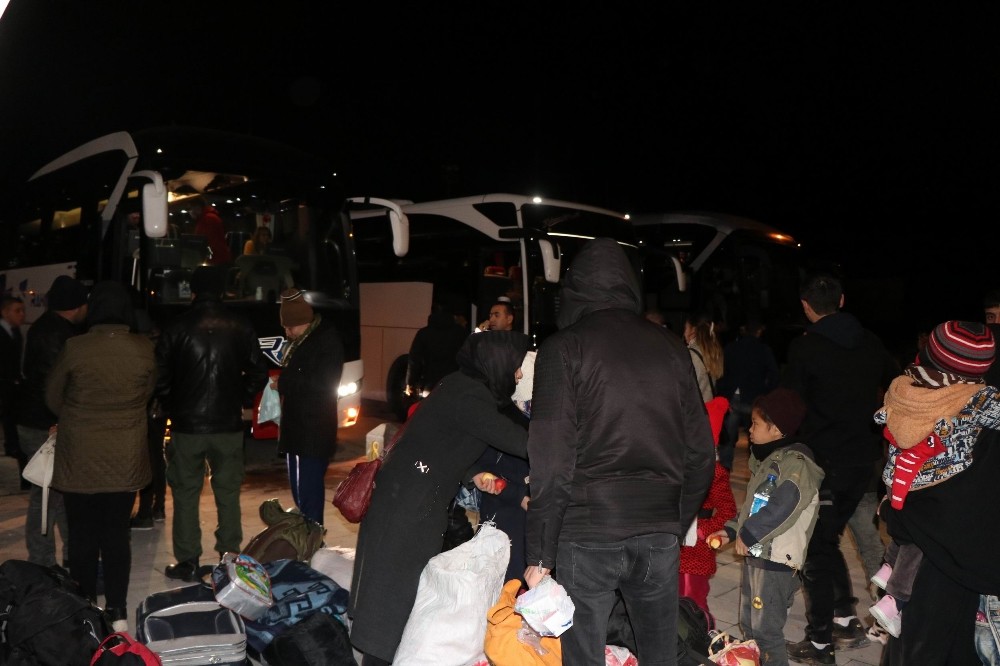 Nevşehir’de mülteciler terminale akın etti 