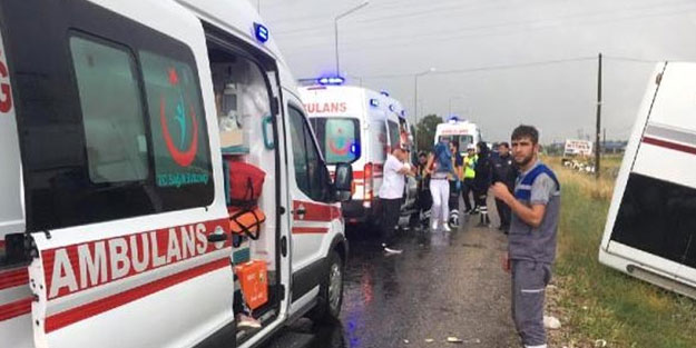 Nevşehir'de turistleri taşıyan midibüs devrildi! Çok sayıda yaralı var