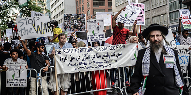 New York, Gazze için sokakta