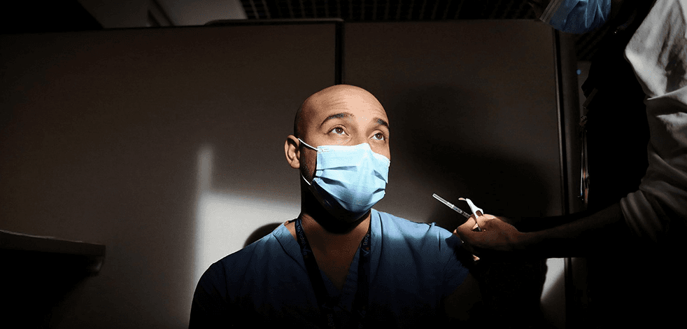 New York şehri çalışanlarına Kovid-19 aşısı veya haftalık test zorunluluğu getiriliyor