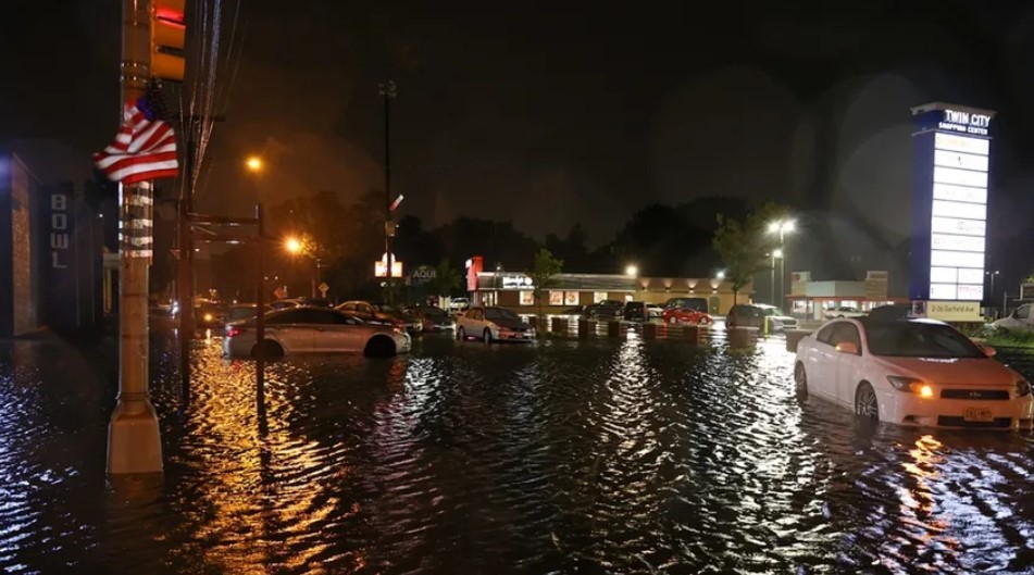 New York'ta OHAL ilan edildi! Feci görüntüler