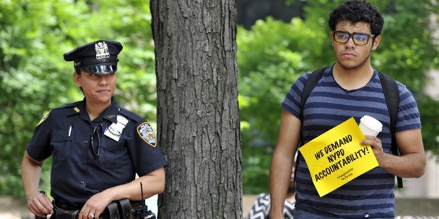 'Müslümanların izlenmesi' tekrar yargıda