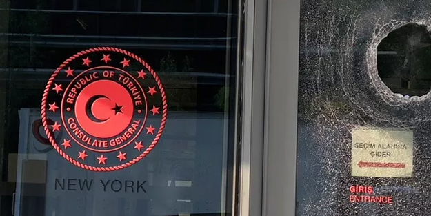 New York'taki Türkevi binasına şok eden hain saldırı! Olay anı alt kattaki bazı camlar kırıldı