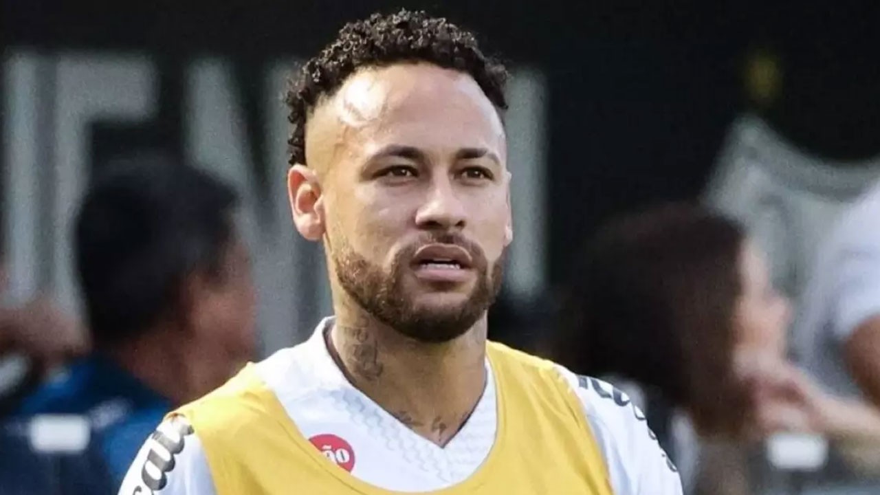 Neymar'dan hayranlarını üzen haber