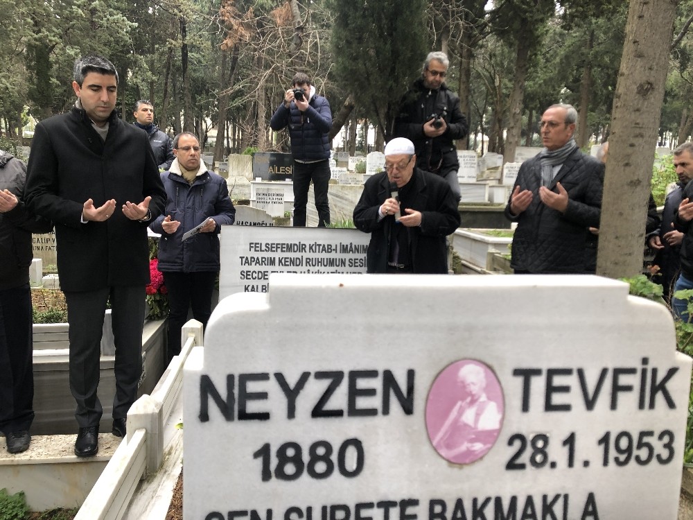 Neyzen Tevfik ölümünün 67. yılında Kartal’daki mezarı başında anıldı 