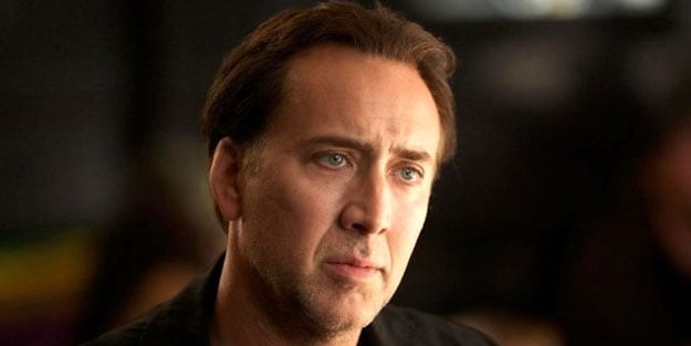 Nicolas Cage, kendi kobralarının saldırısına uğradı