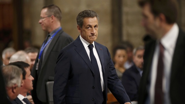 Nicolas Sarkozy geri dönüyor