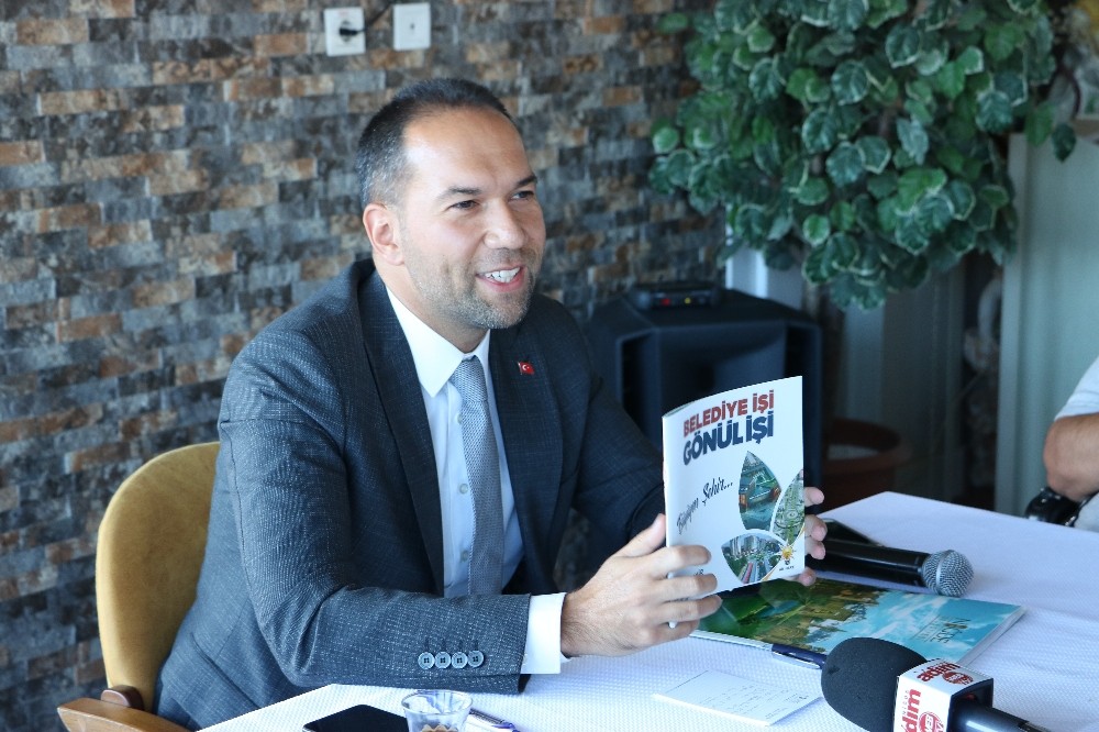 Niğde Belediye Başkan Emrah Özdemir 