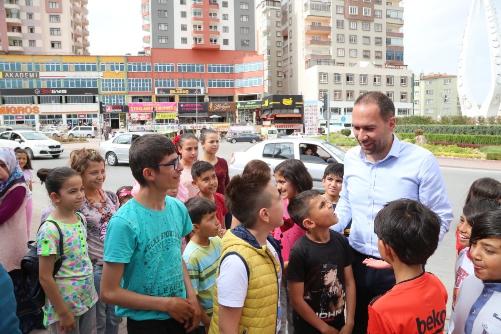 Niğde Belediye Başkanı Özdemir İlköğretim Haftasını kutladı 