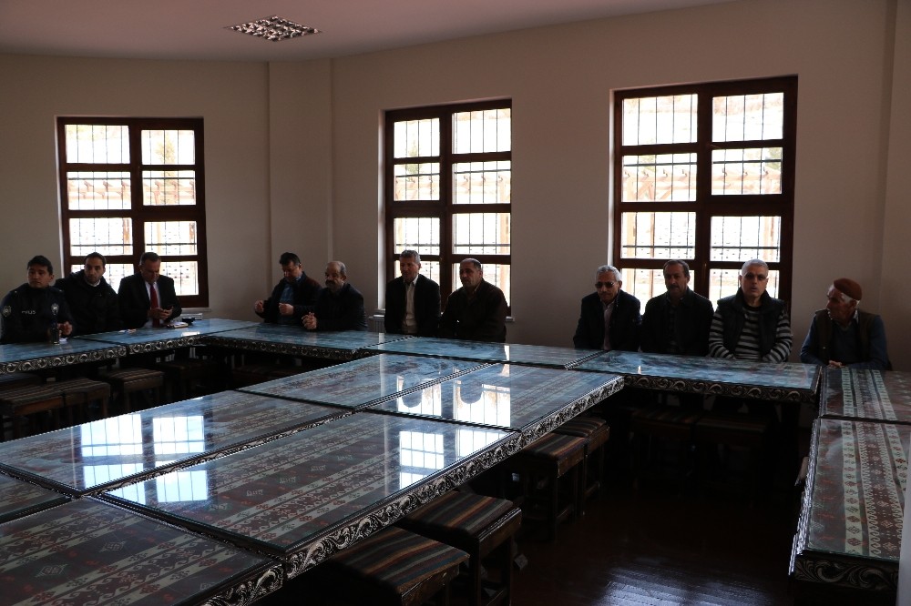 Niğde Emniyet Müdürü Efendibey Mahallesi sakinlerini dinledi 