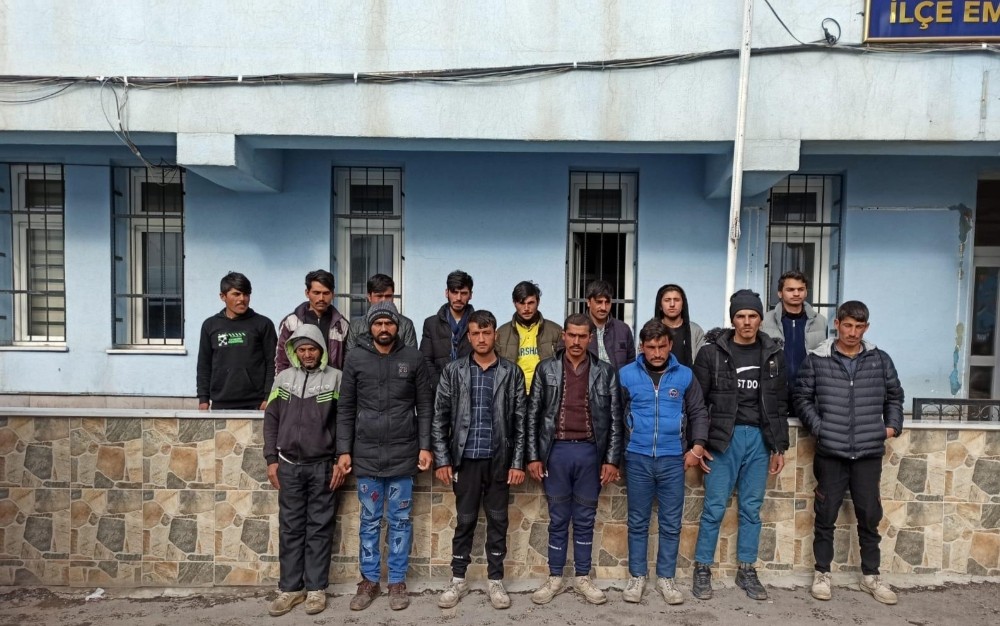 Niğde’de 15 düzensiz göçmen yakalandı 