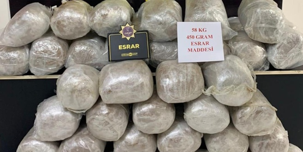 Niğde'de bir tırda 58,4 kilogram esrar ele geçirildi!