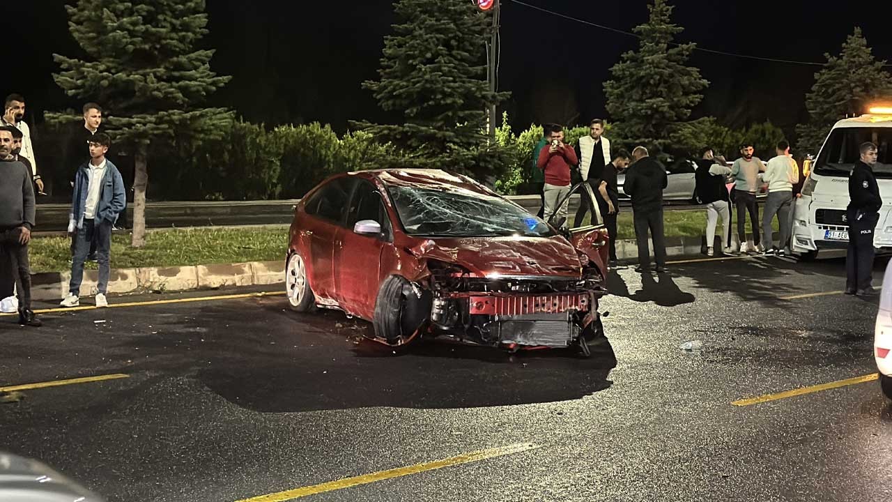 Niğde'de devrilen otomobildeki 1 kişi yaralandı