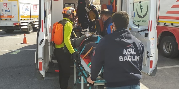 Niğde'de feci kaza: Yaralılar var