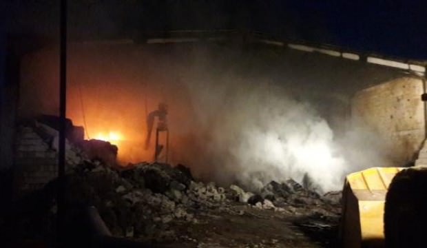 Niğde'de iplik fabrikasındaki yangın, zarara yol açtı