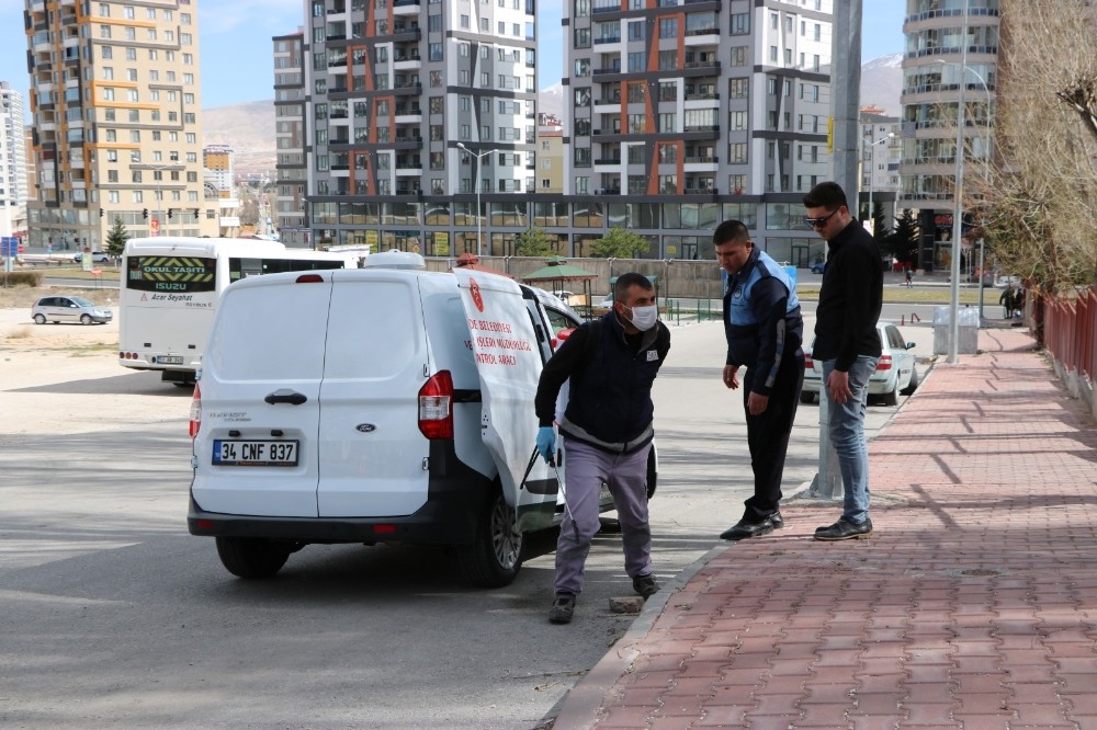 Niğde’de otobüsler dezenfekte edildi 