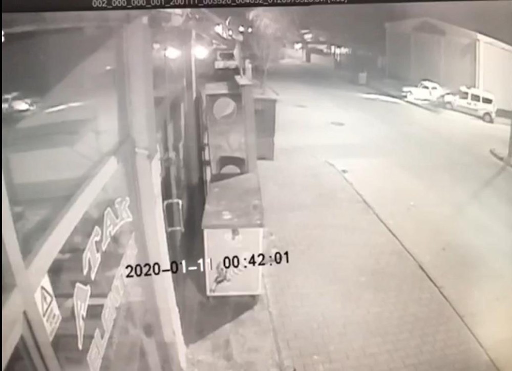 Niğde’deki polis otosunun kazası kamerada 