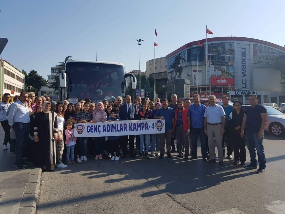 Niğdeli gençler Osmaniye’ye gitti 
