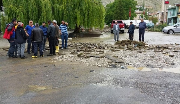 Niğde'yi sel vurdu!