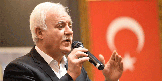 Nihat Hatipoğlu’dan ayyaş kafalılara sert tepki: “Gençler devam edin ben de sizinle beraber oturayım bari” mi demeliydim?
