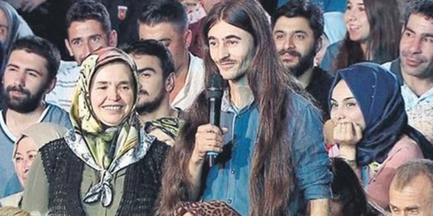 Nihat Hatipoğlu'na soruldu: Erkekte uzun saç haram mı?