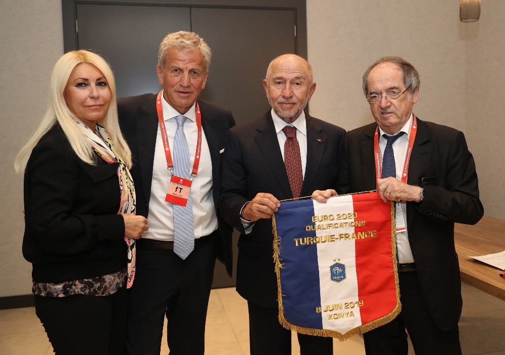Nihat Özdemir, Noel Le Graet ile bir araya geldi 