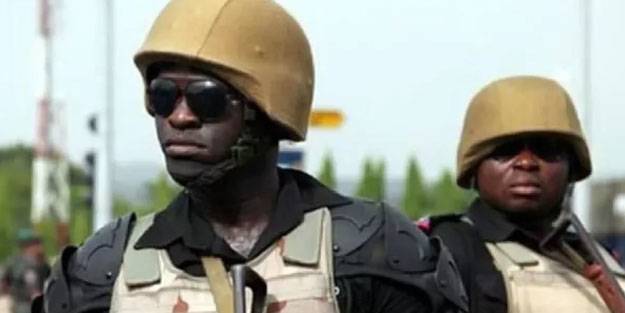 Nijerya'da çok sayıda silahlı çete üyesi yakalandı