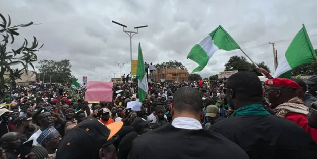 Nijerya'da hayat pahalılığı isyanı! Gözaltı sayıları artıyor